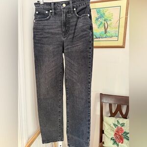Madewell black the perfect vintage Jean  in good Preloved condition. 24”